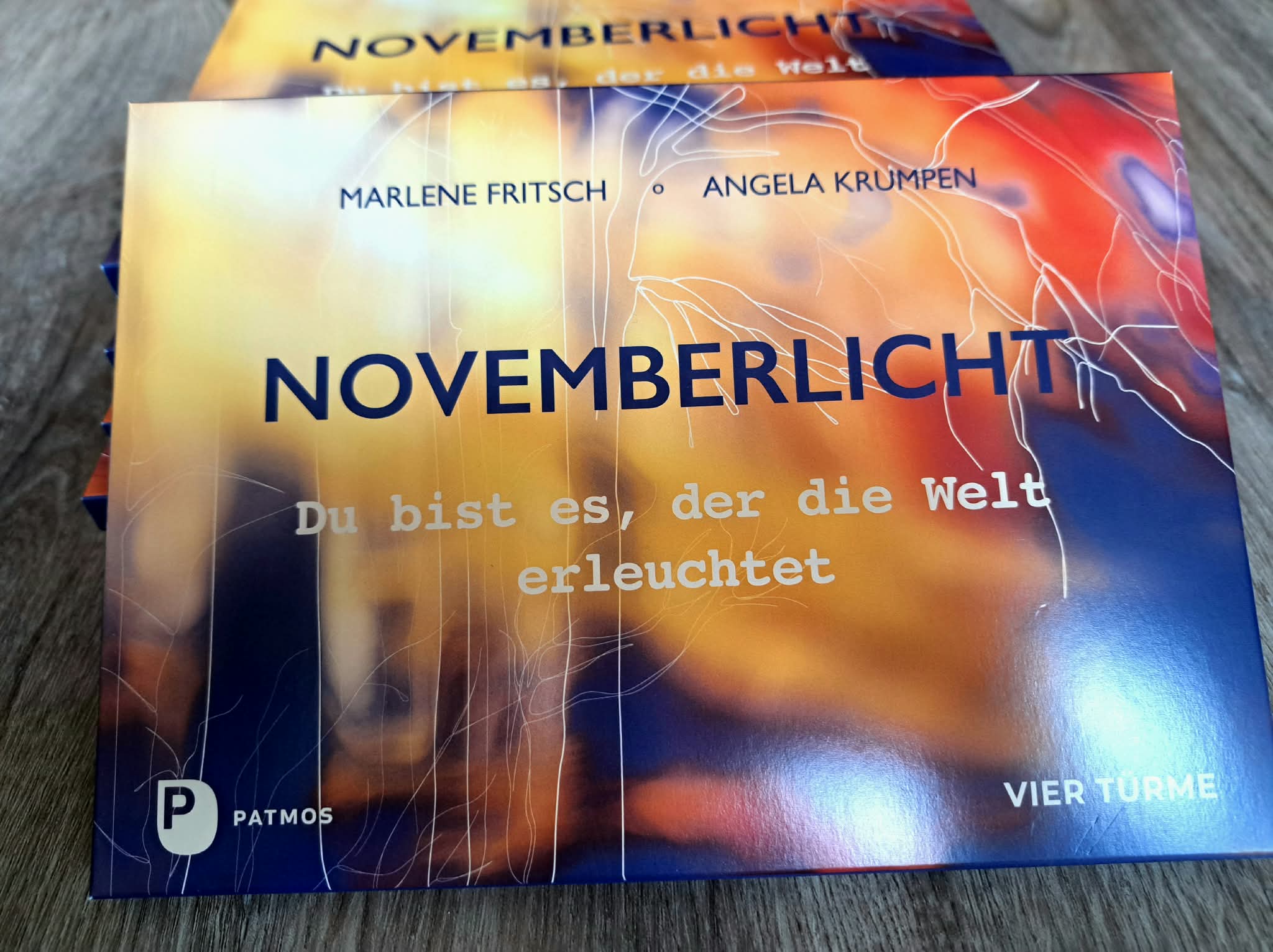 jetzt wieder neu: November-Licht bestellen